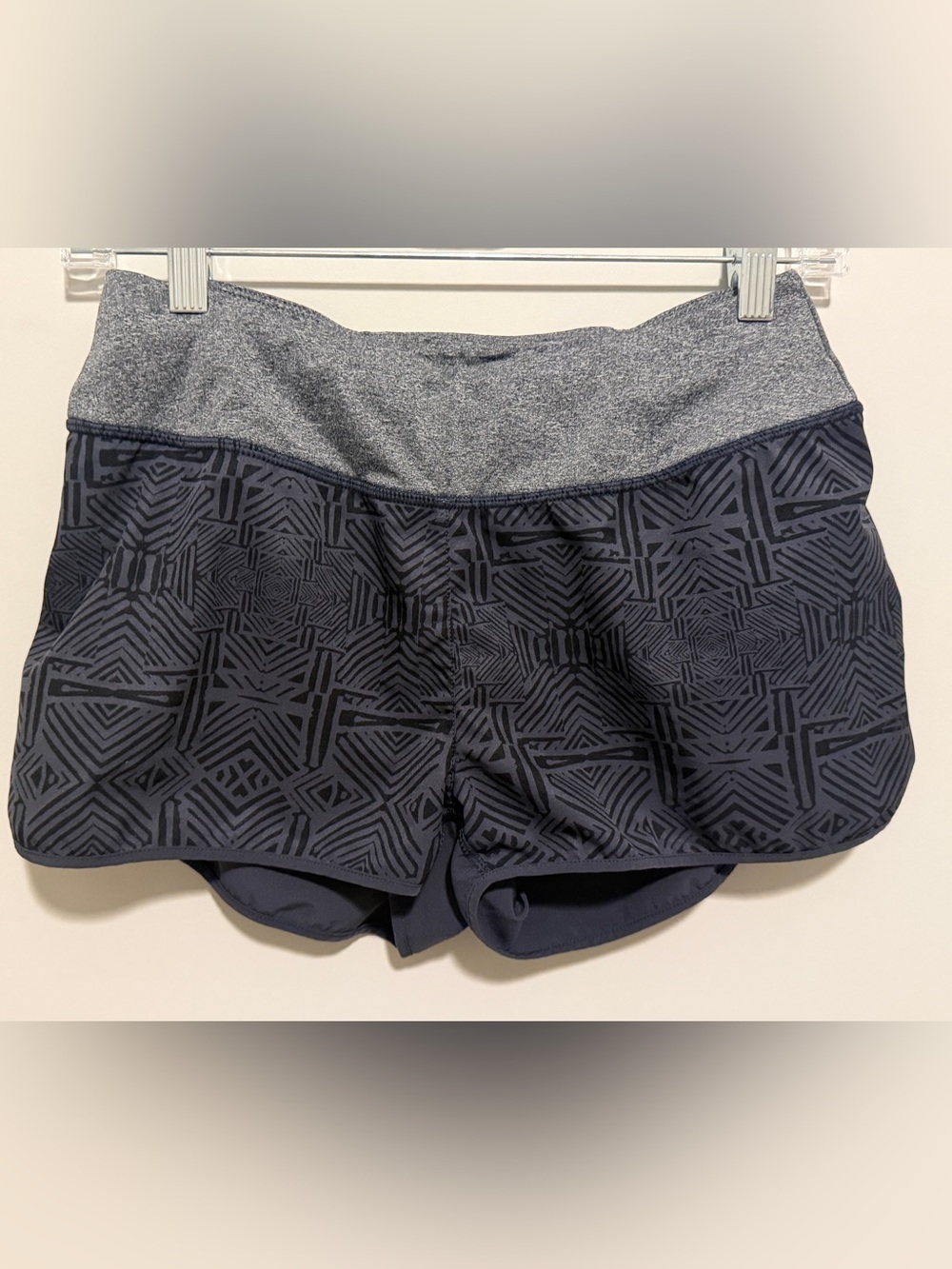 MPG Women's Black Patterned Athletic Shorts with Wide Waistband